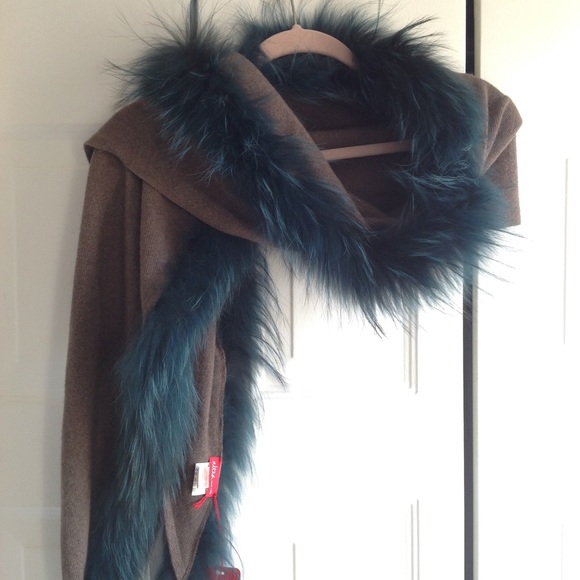 Altea Women's Scarf, One size, new with tags. - Picture 3 of 8